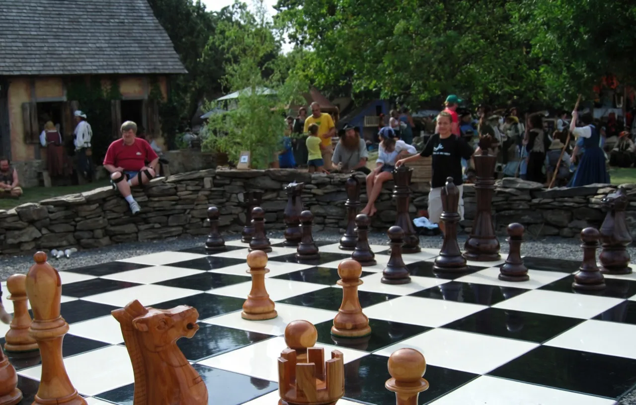 Elegant Garden Chess Experience #76
